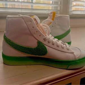 Nike blazers Wm sz7